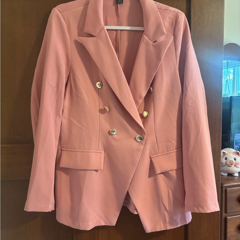 SHEIN Pink Double-Breasted Blazer with Gold Buttons - Picture 4 of 5